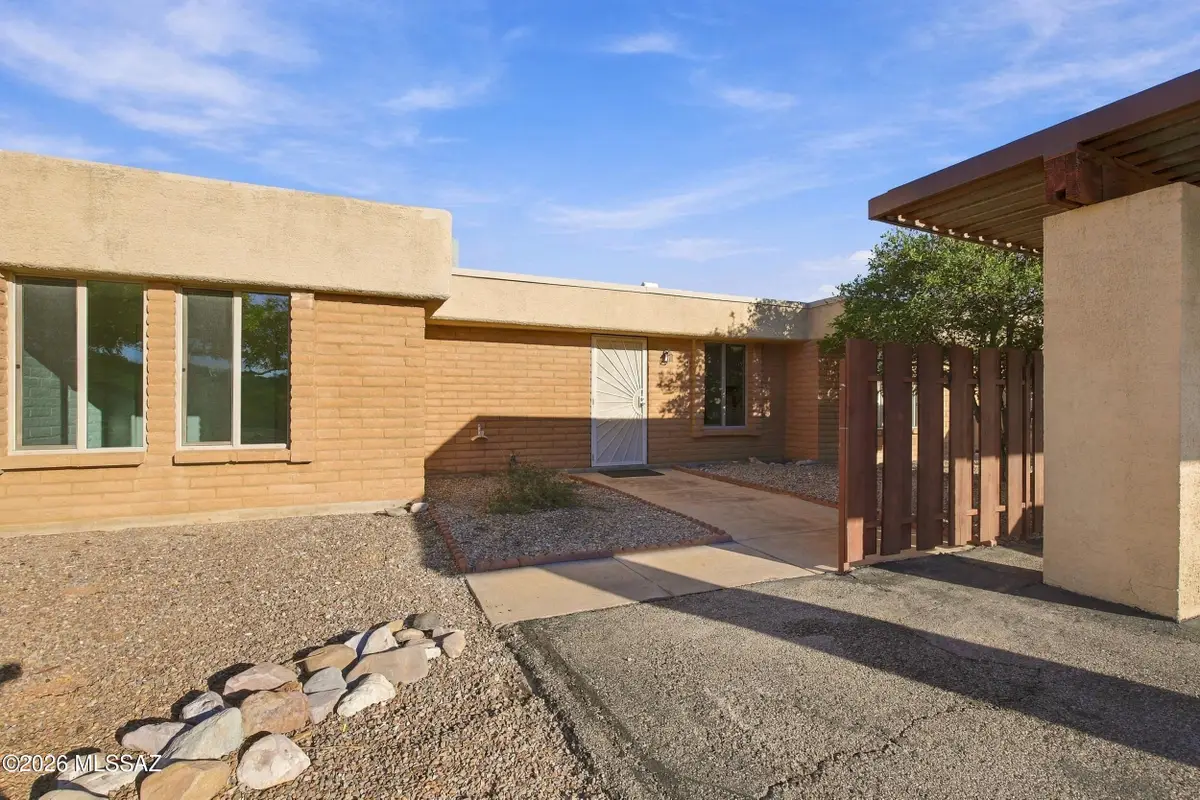 7714 E Kenyon, Tucson, AZ 85710 - #1