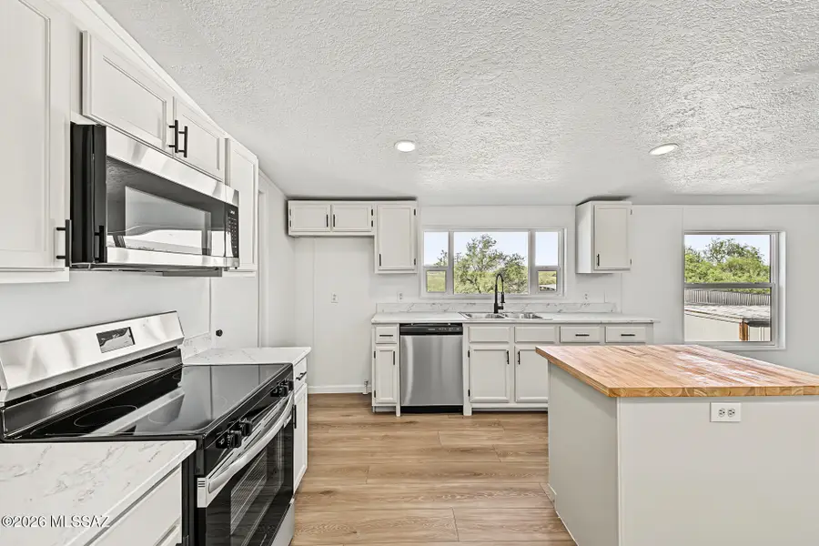 3314 W Navajo, Benson, AZ 85602 - #2
