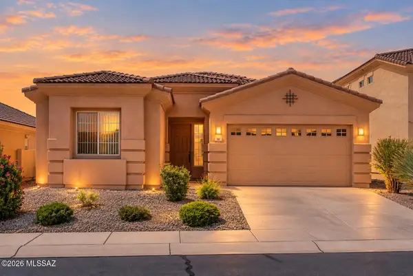 96 E Calle Trona, Green Valley, AZ 85614