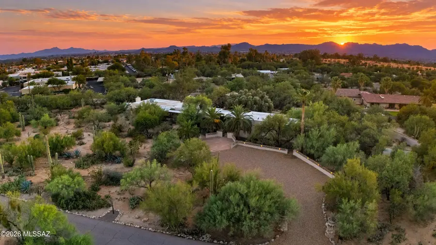 6625 N Casas Adobes, Tucson, AZ 85704 - #2