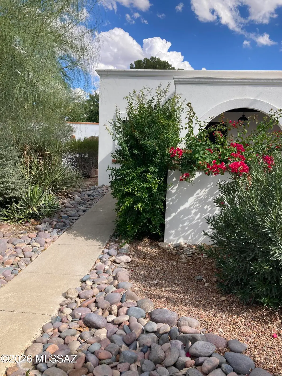 145 S Paseo Sarta, Green Valley, AZ 85614 - #1