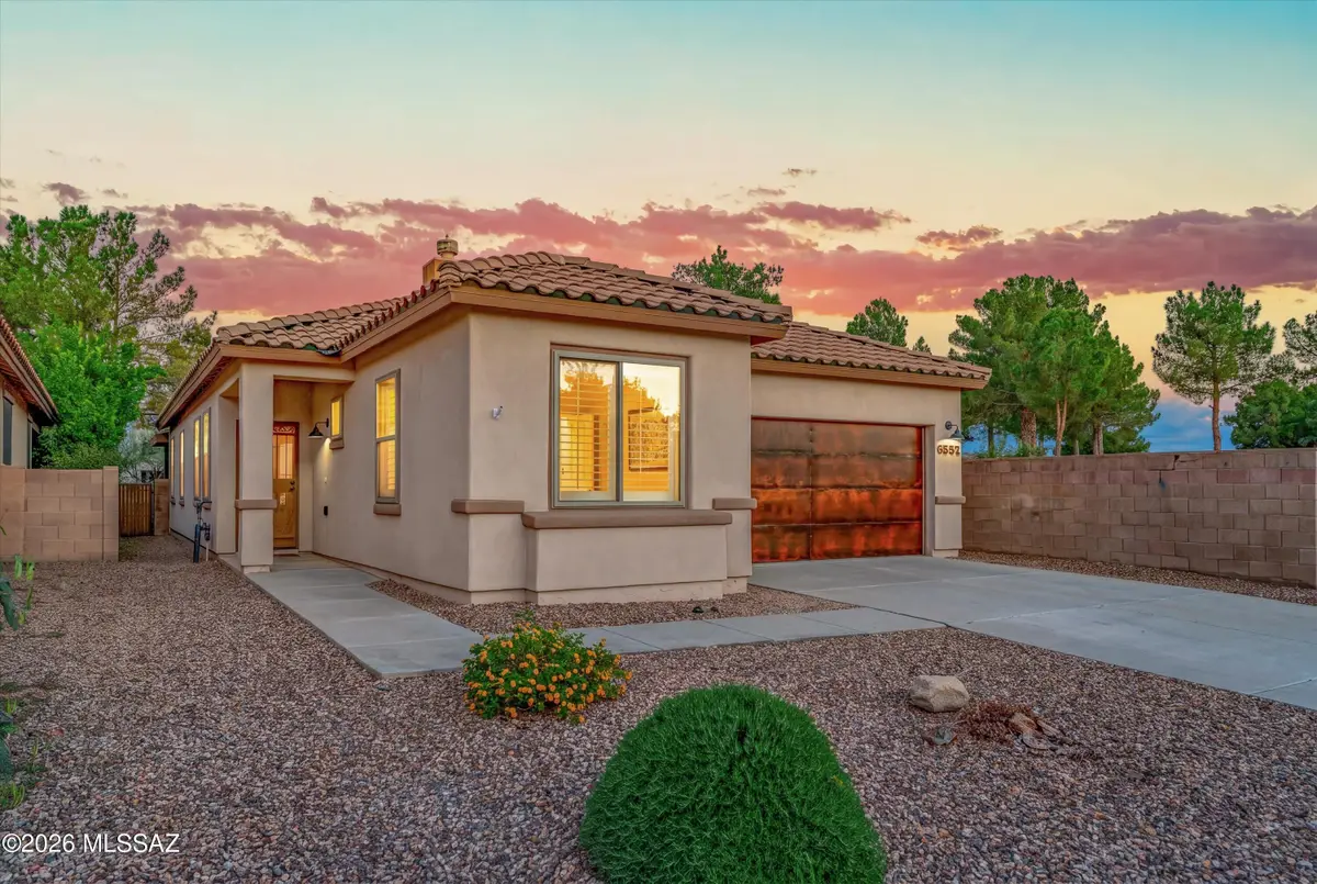 8552 N Western Juniper, Tucson, AZ 85743 - #1