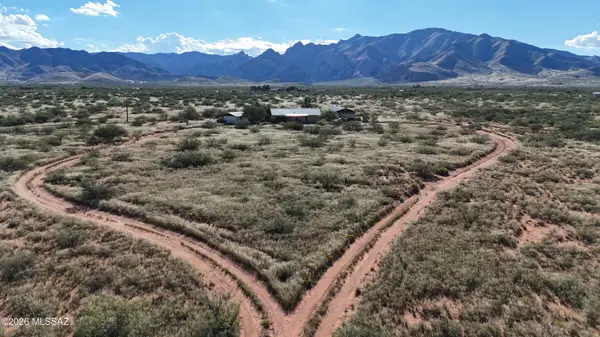 1035 N Cochise Stronghold, Cochise, AZ 85606