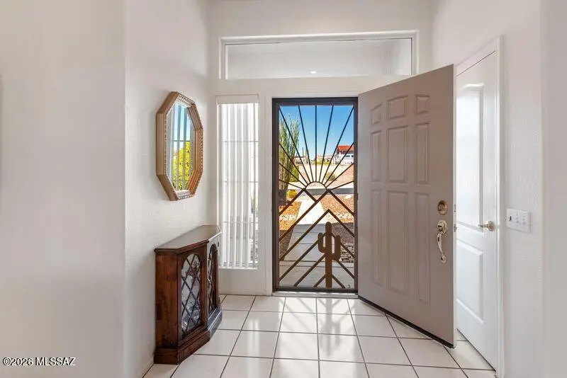 1092 E Balmoral, Oro Valley, AZ 85755 - #2