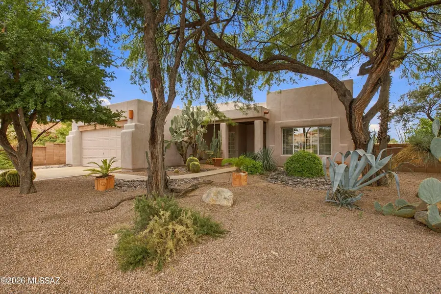 1055 W Eagle Look, Oro Valley, AZ 85737 - #2