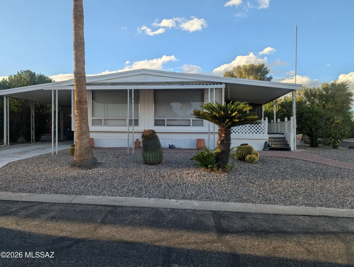200 W Palma, Green Valley, AZ 85614 - #1