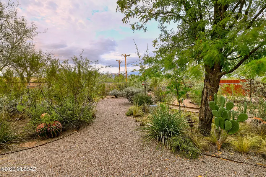 2644 N Goyette, Tucson, AZ 85712 - #2