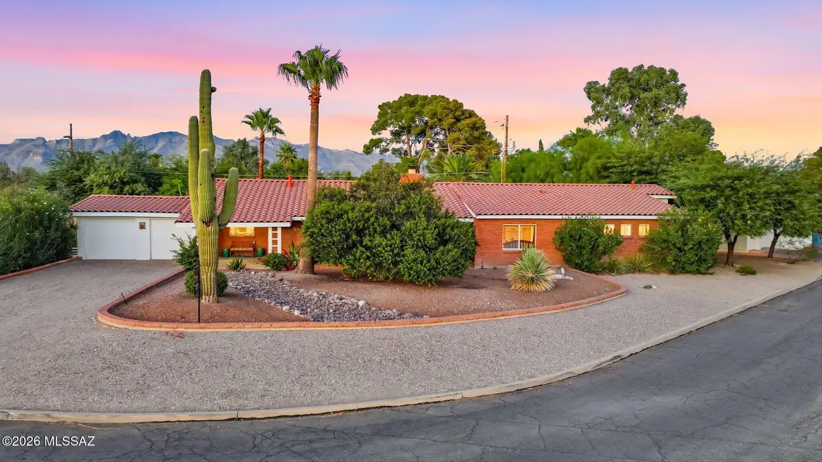 2111 E Waverly, Tucson, AZ 85719 - #1