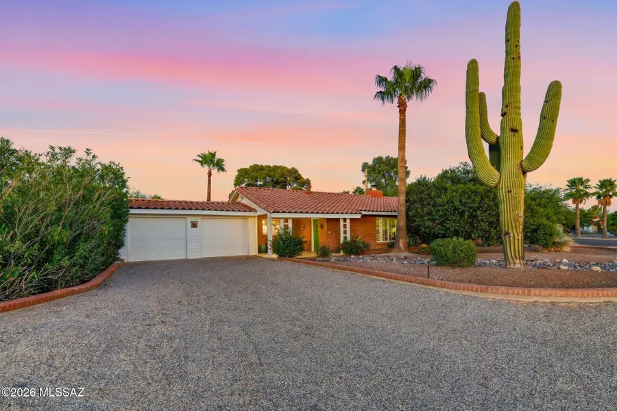 2111 E Waverly, Tucson, AZ 85719 - #2