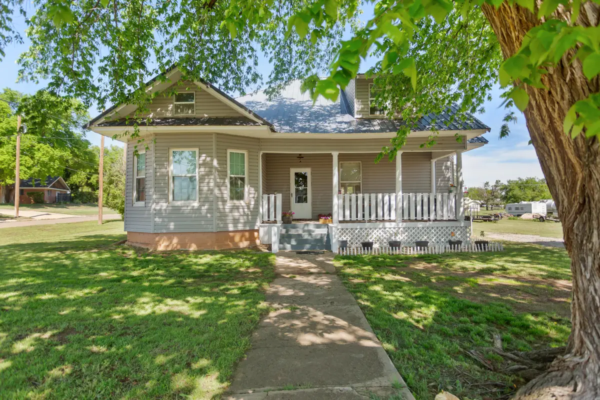 110 N Houston Street, Shamrock, TX 79079 - Image #1