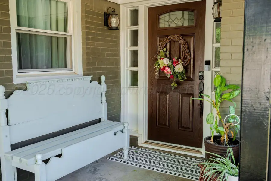 2211 N Aspen Drive, Pampa, TX 79065 - Image #2