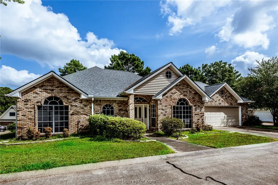 1612 Durham, Huntsville, TX 77340 - #1