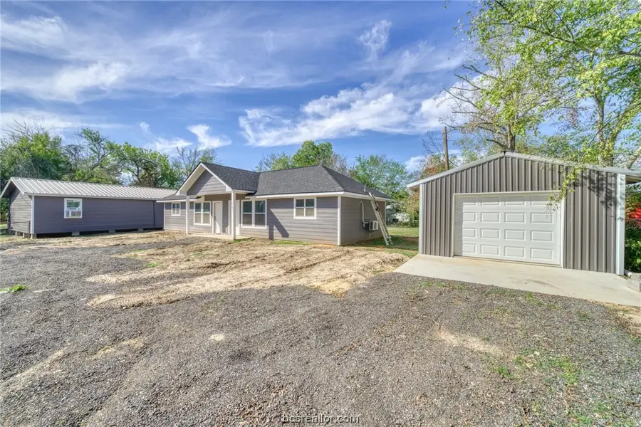 9337 Ash St Loop, Midway, TX 75852-2689 - Image #2
