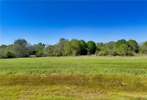10283 Panther Creek Drive, Iola, TX 77861