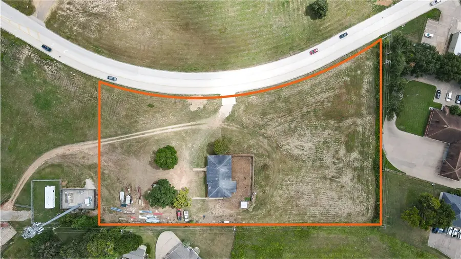 2224 S Chappell Hill St, Brenham, TX 77833 - Image #3