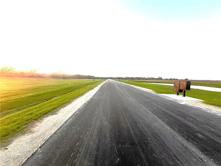 2401 Coronado Estates Drive, Bryan, TX 77808 - Image #3