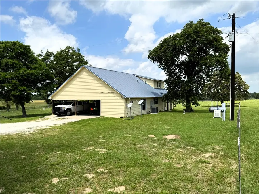 12628 N Tidwell Prairie Road, Bremond, TX 76629 - Image #3
