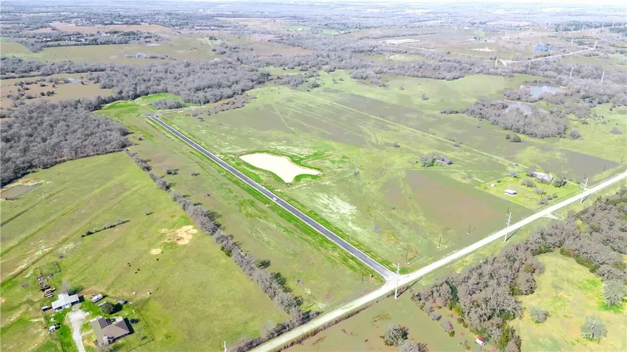 2449 Coronado Estates Drive, Bryan, TX 77808 - Image #3