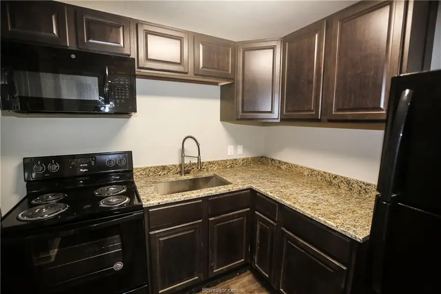 814 Mitchell Street, Bryan, TX 77802 - Image #3