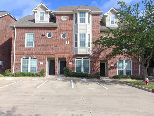 305 Holleman #902, College Station, TX 77840