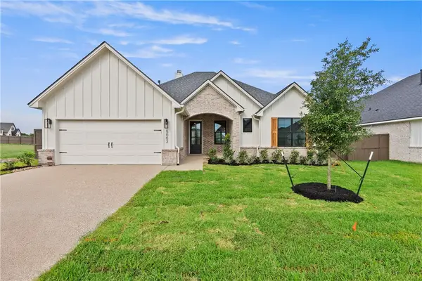 5003 Royal Arch Drive, Bryan, TX 77802