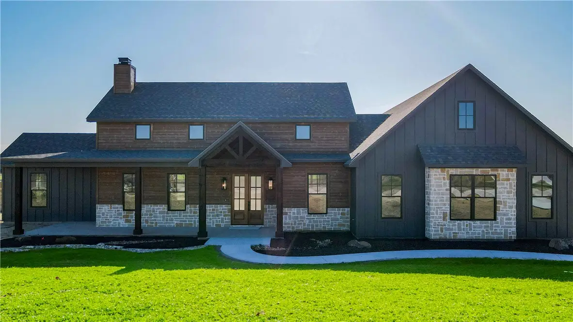 295 Hidden Hill Lane, Caldwell, TX 77836 - Image #1