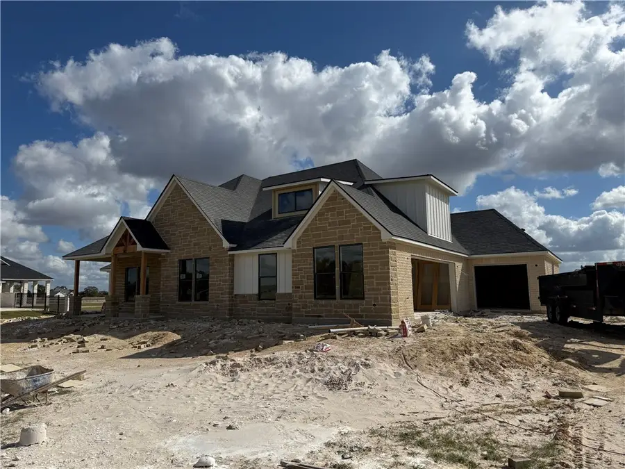 7822 Mathis Creek Drive, Bryan, TX 77808 - Image #2