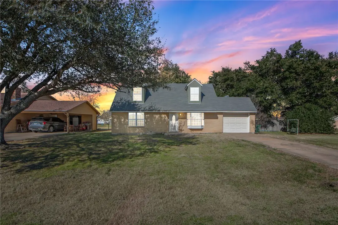 522 E Colorado Street, Bremond, TX 76629 - Image #1