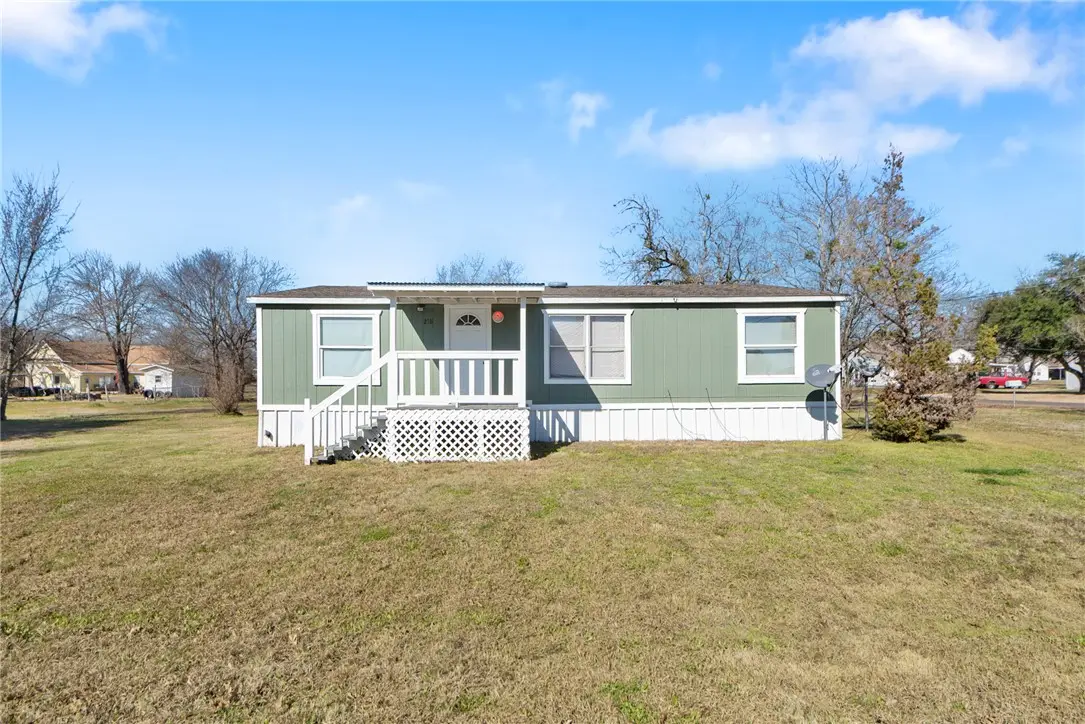 218 E Denton Street, Bremond, TX 76629 - Image #1