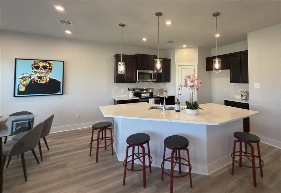 5304 Lyle Place, Bryan, TX 77807 - Image #2