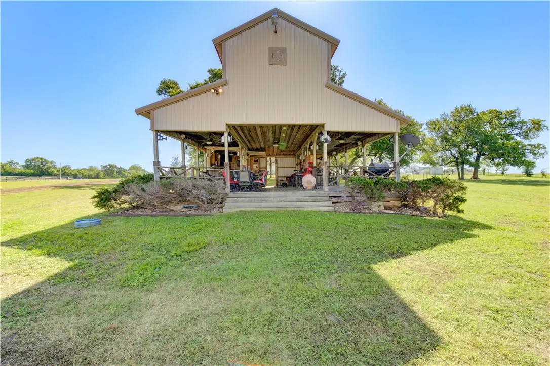 17260 Highway 6, Navasota, TX 77868 - Image #1
