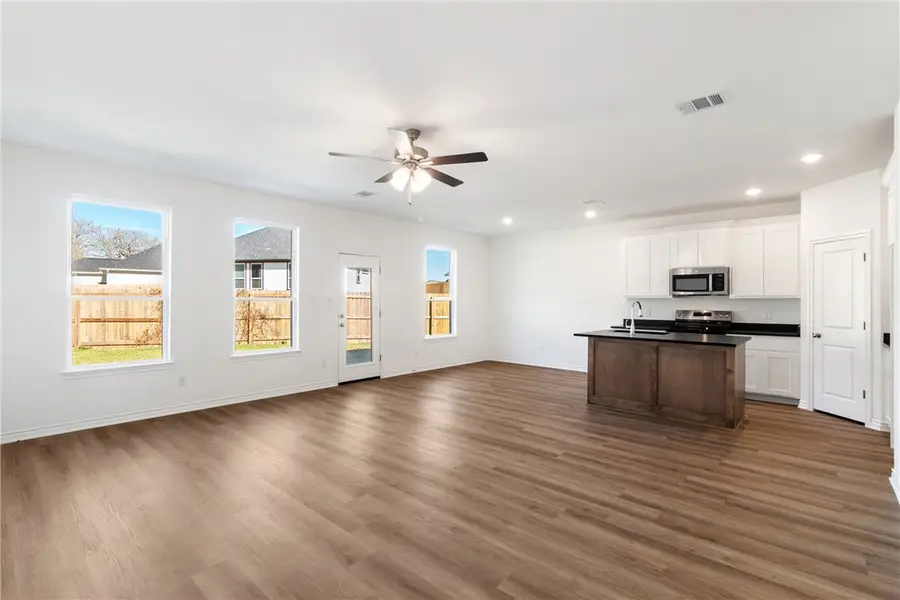 3502 Dill Court, Bryan, TX 77803 - Image #3