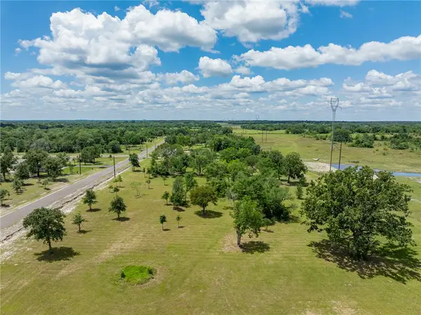 6731 Atakapan Trail, Bedias, TX 77831