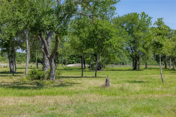 6681 Atakapan Trail, Bedias, TX 77831