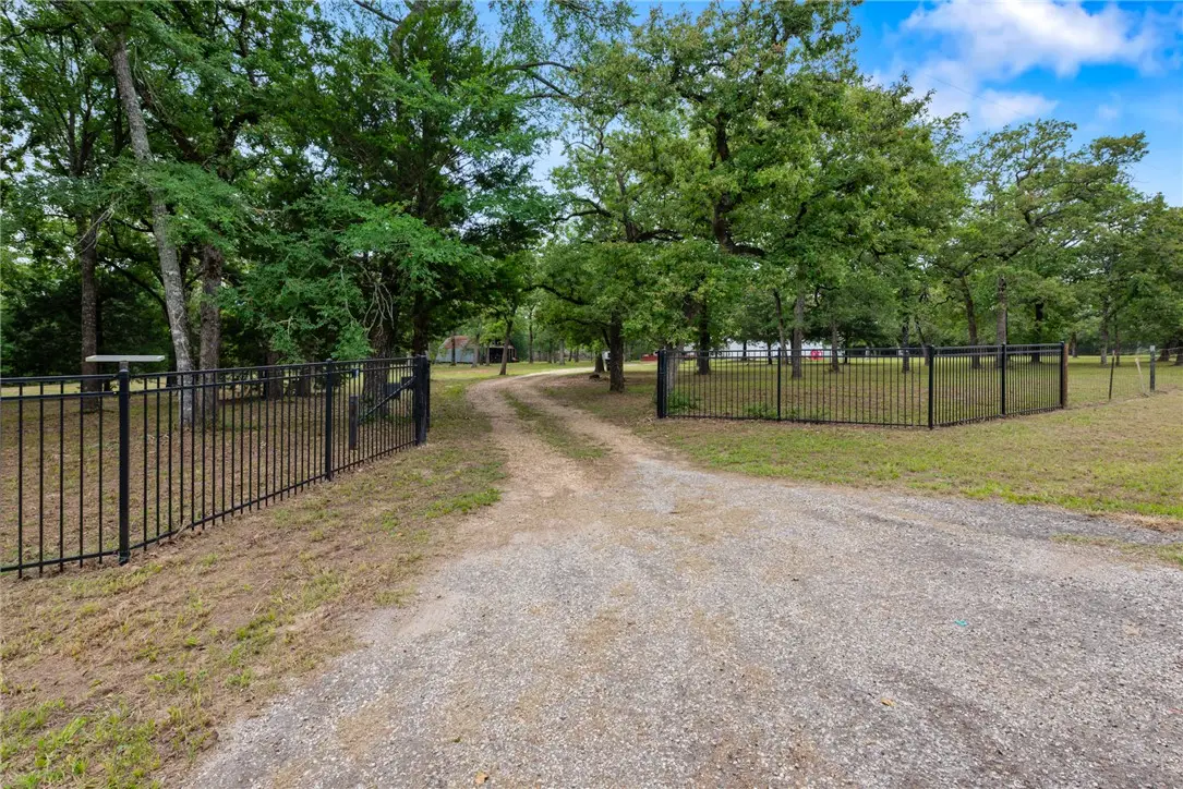 8810 Jackrabbit Lane, Bryan, TX 77808 - Image #1