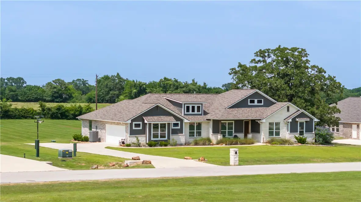 10146 Henley Cove, Iola, TX 77861 - Image #1