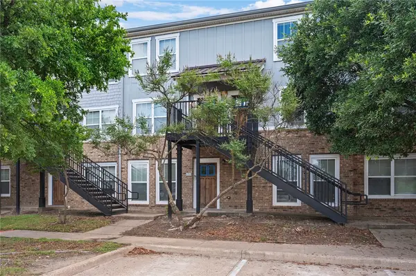 1725 Harvey Mitchell #1713, College Station, TX 77840-6403