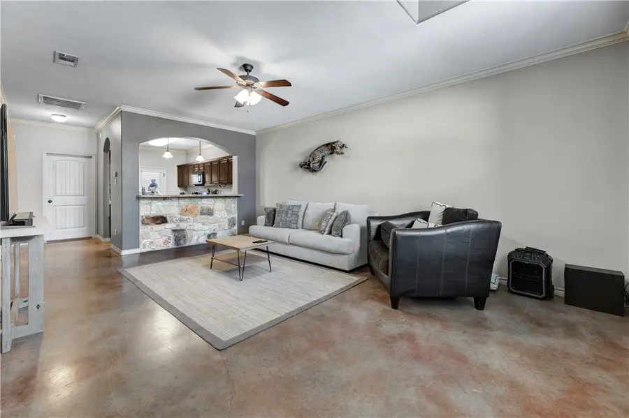 3338 Lieutenant Avenue, College Station, TX 77845-6174 - Image #2