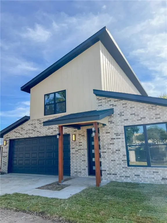 807 S Coulter Drive, Bryan, TX 77803 - Image #1