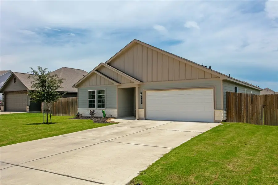 137 Windmill Road, Snook, TX 77878 - Image #2