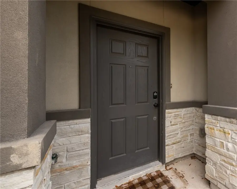 2911 Papa Bear Drive, College Station, TX 77845 - Image #3