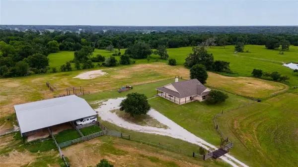 3817 Hardy Road, Madisonville, TX 77864
