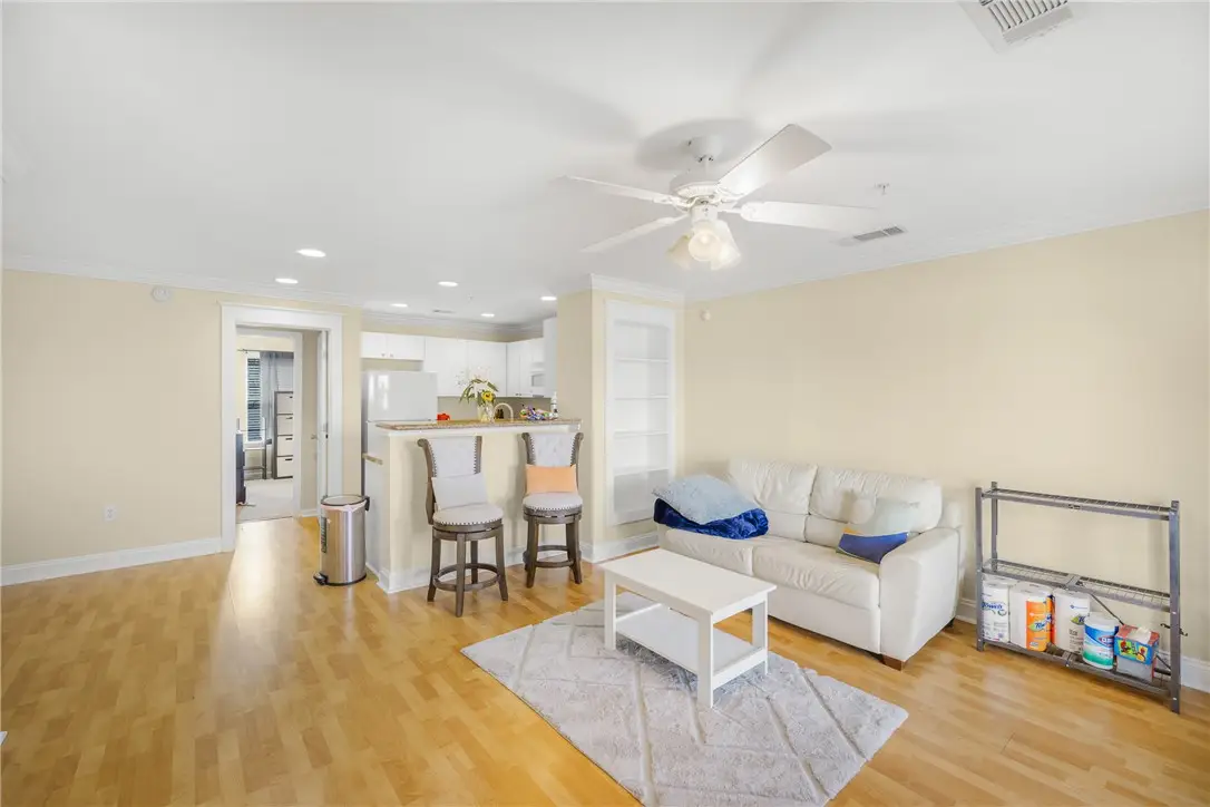 1725 Harvey Mitchell Parkway S #1424, College Station, TX 77840 - Image #1