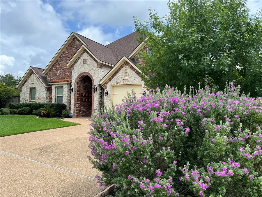 3617 Dawn Court, Bryan, TX 77802 - Image #3