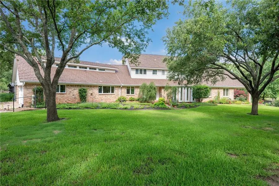 1002 Shady Drive, College Station, TX 77840 - Image #3