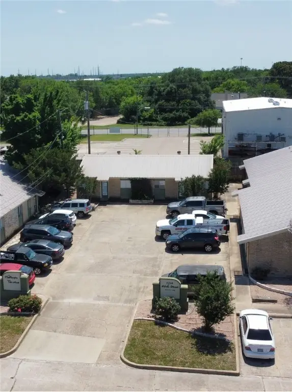 1601 S College Avenue, Bryan, TX 77801 - Image #2