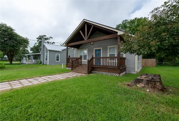 203 N Texas Street, Madisonville, TX 77864