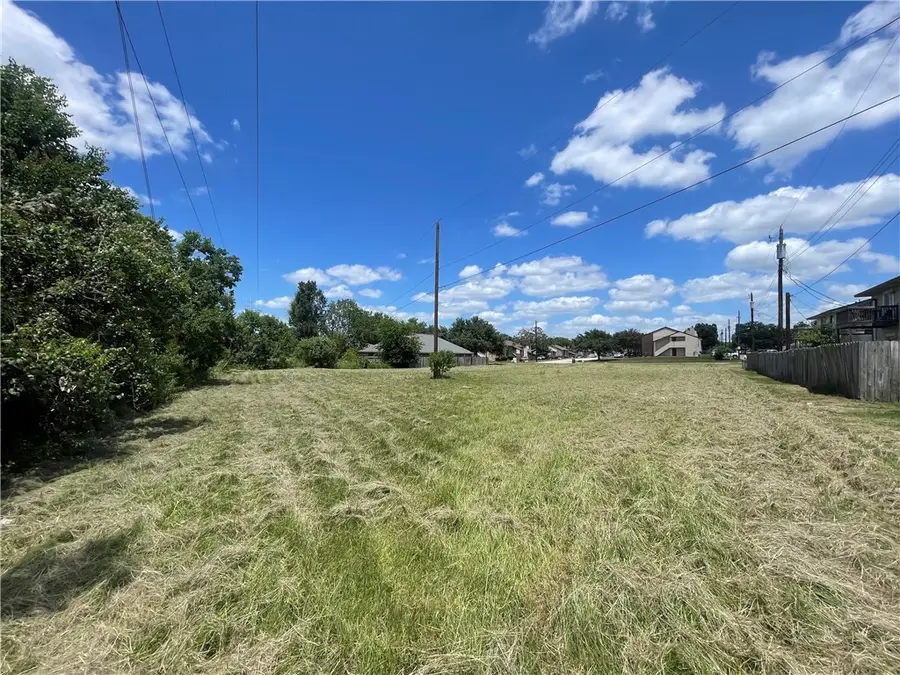 3605 Mohawk St, Bryan, TX 77802-2219 - Image #2