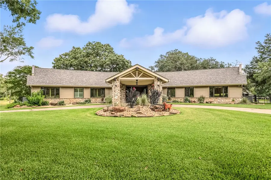 1433 Mcgill Lane, Bryan, TX 77808 - Image #2