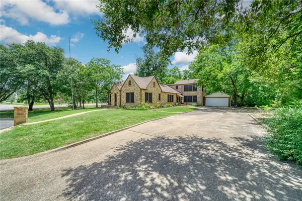 409 N Hutchins Street, Bryan, TX 77803